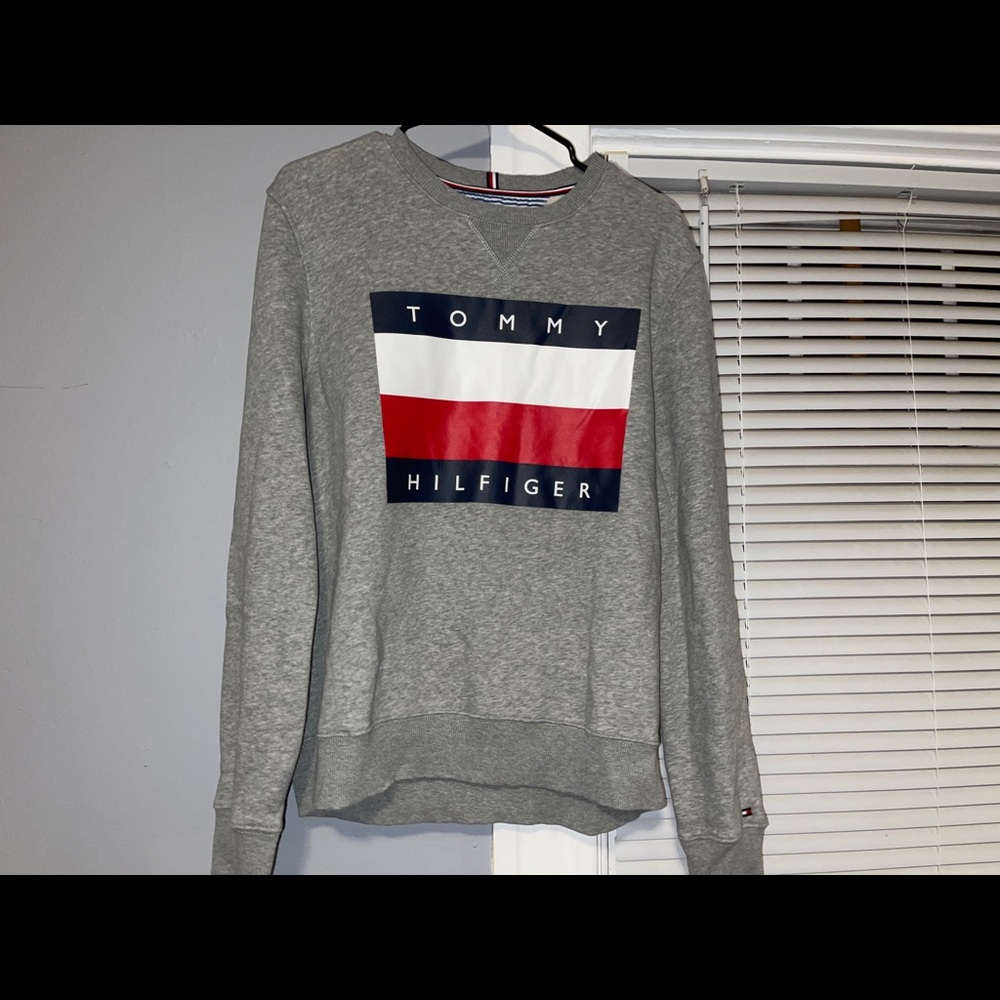 Tommy Hilfiger crew neck sweater size: M